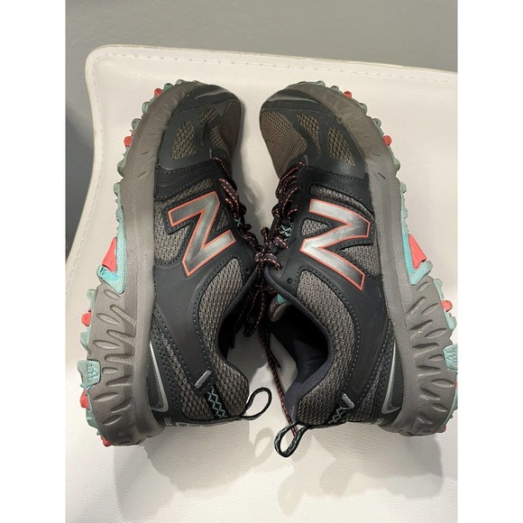 New Balance 412 V3 Trail Running Shoes Womens TECH Ride Gray All Terrain SZ 8 - Picture 3 of 5